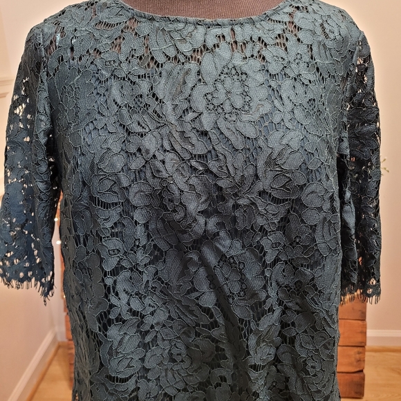 ***SOLD*** Lace Top - Picture 5 of 6
